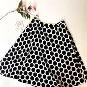 WHO WHAT WEAR A LINE SKIRT